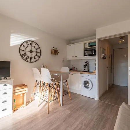 Studio Cabine 4 Pers. - Piscine, Parking, Proche Plages Au Lavandou - Fr-1-677-46 * Le Lavandou