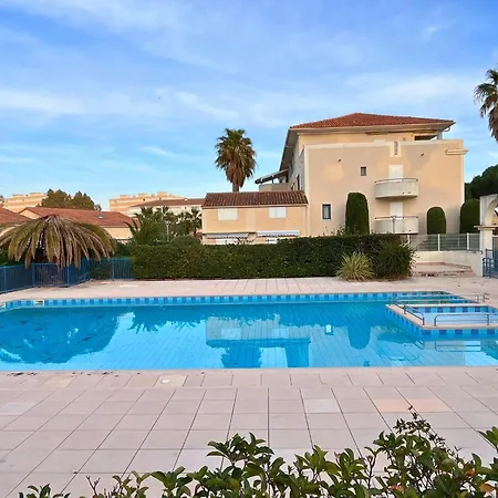 Studio Cabine 4 Pers. - Piscine, Parking, Proche Plages Au Lavandou - Fr-1-677-46 Apartment